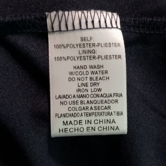 NWT Listicle Romper Womens Size Medium Lined Polyester Breathable Halter Blue Fl - Picture 5 of 9